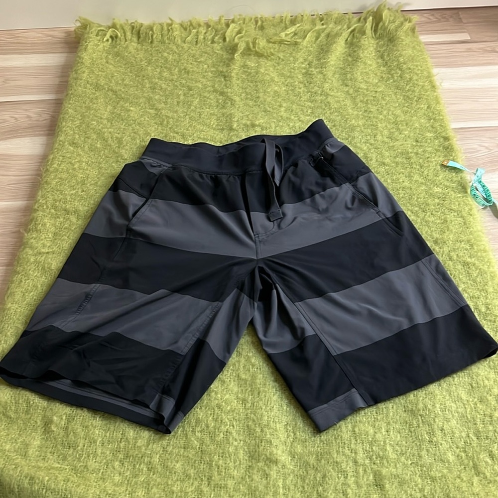 Lululemon men short
